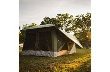 Image of Gazelle Gazelle T3 Tandem Pop-Up Portable Camping Hub Tent, Alpine Green, 6-Person, GT350GR