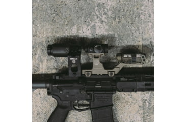 Image of GBRS Group FTC, OMNI Magnifier Mount, Anodized Finish, Flat Dark Earth, GEAR-FTCOMNI-FDE