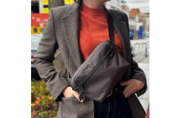 Image of GoDark Faraday Crossbody Bag, Charcoal, FCB01