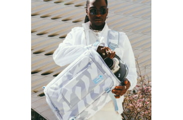 Image of Hex Ranger Dslr Xl Sling, Arctic Camo, HX2847-ATRC