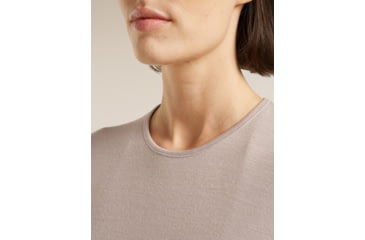 Image of Icebreaker Merino 200 Oasis Long Sleeve Crewe Thermal Top - Womens