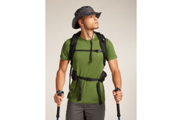 Image of Icebreaker Merino 150 Tech Lite SS T-Shirt Hike Naturally - Men's, Sphagnum, Small, IB0A576B0BDS