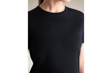Image of Icebreaker Merino Blend 125 Cool-Lite Sphere SS T-Shirt - Womens, Black, Extra Small, IB0A56ZO001XS
