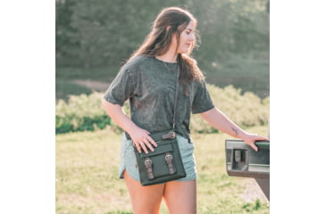 Image of Jessie &amp; James Hannah Concealed Carry Lock and Key Crossbody CCW Handbag, Turquoise, AMC8535L TQ/CF
