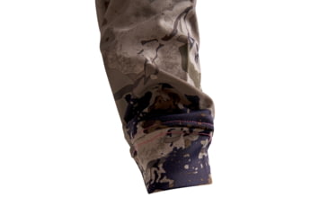 Image of Kings Camo Hunter Long Sleeve Tee - Womens