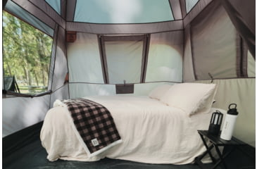 Image of Kuma Outdoor Gear Bear Den Cabin 9 Tent