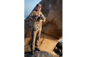 Image of Leica Geovid R 8x42mm Rangefinder Binocular, LED, Black, 40811