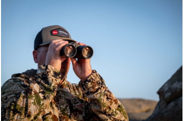 Image of Leica Geovid R 8x42mm Rangefinder Binocular, LED, Black, 40811