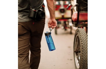 Image of LifeStraw Go Water Bottle with Filter, 22oz, Coral, EN Pack, LSG201CR09