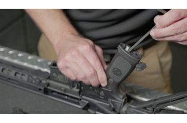 Image of LiNQ Grip Installation