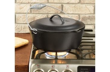 Image of Lodge Cast Iron Dutch Oven with Spiral Bail Handle, 7 quart, L10DO3