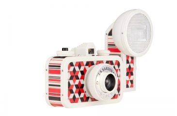 Image of Lomography La Sardina &amp; Flash - Cubic 307