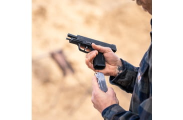 Image of Magpul Industries AMAG 15 SG9 SIG Sauer P320 9mm Luger 15 Round Pistol Magazine