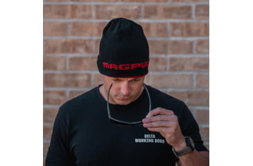 Image of Magpul Industries Reversible Icon Beanie, Black/Red, One Size, MAG1299-003