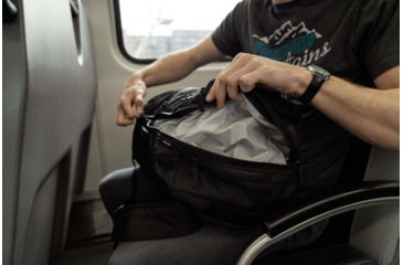 Image of Matador Segmented Backpack, Charcoal/Black, 30 liter, MATSEG30001BK