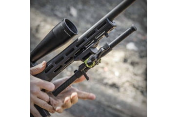 Image of MDT 105561GRN GRND-POD Green/Black 4.50-9 Carbon Fiber/Alu