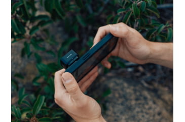 Image of Moment M-Series, 1.33x Anamorphic Lens, Gold Flare, Black, 130-004