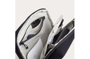 Image of Moment MTW Tech Organizer, Black, 106-143