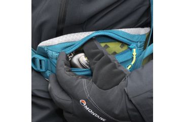 Image of Montane Featherlite 30 Pack-Zanskar Blue/Wild Lime-S/M