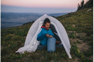 Image of Mountain Hardwear BishopPass W15F/-9C Sleeping Bag, Right Hand, Vivid Teal, Regular, 1917001345-Vivid Teal-REG-RH