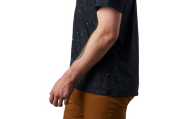Image of Mountain Hardwear Hand/Hold Printed Short Sleeve Shirt - Mens, Dark Storm Cam Print, Extra Large, 1879221005-DSCP-XL