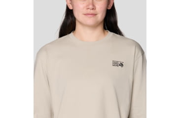 Image of Mountain Hardwear MHW Box Logo LS Crop - Womens