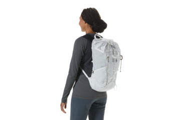 Image of Mountain Hardwear UL 20 Backpack, White, Regular, 1891001100-White-R