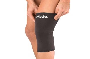 Image of Mueller Sports Medicine Knee Closed Patella Brace Sm 424SM
