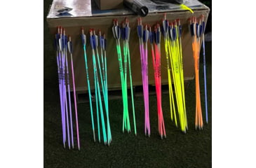 Image of Muzzy Carbon Express Saber 2040 Youth Arrow