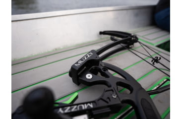 Image of Muzzy Deviant HLC Bowfishing Bow, Black, 9000