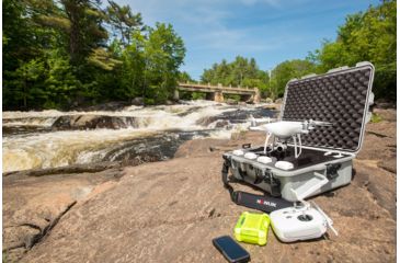 Image of Nanuk 945 Nanuk Case w/foam insert for DJI Phantom 4, Silver, 945S-080SV-0A0-15630