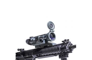 Image of Yukon Mini Varmint Hunter NVRS Titanium 1.5x42 Night Vision Rifle Scope, Green 26011