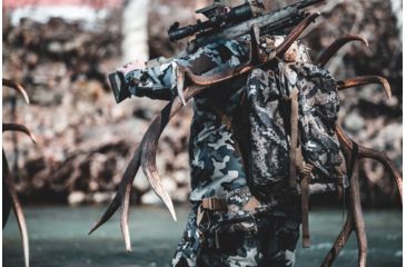 Image of NightForce NX8 Rifle Scope, 2.5-20x50mm, First Focal Plane, .250 MOA, MOAR Reticle, Black, C622