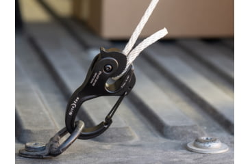 Image of Nite Ize Camjam Xt Large Aluminum Rope Tightener W/ 10 Rope - NCJLA-02-R3