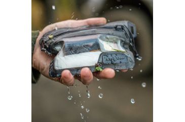 Image of Nite Ize RunOff Waterproof Wallet ROW-09-R3