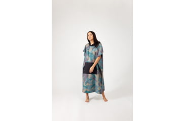 Image of Nomadix Changing Poncho, Camo Green, Meduim/Large, CP-CAMO-101