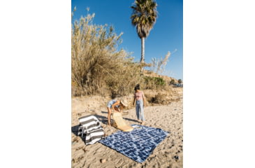 Image of Nomadix Original Towel, Stripes Noll Black, One Size, NM-STRP-101