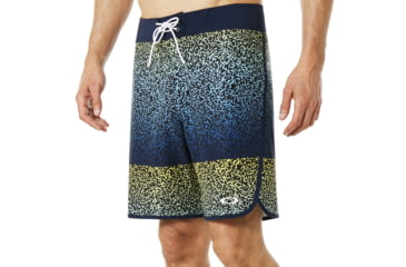 Image of Oakley 4 Way Stretch Scalop Hem 19in - Mens, Fathom, 28, 482407-6AC-28
