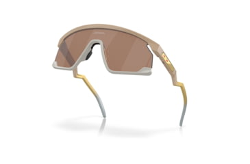 Image of Oakley BXTR Patrick Mahomes II Collection Sunglasses, Matte Desert Tan, PRIZM Tungsten, PRIZM Tungsten, OO9280-0839