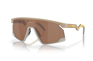 Image of Oakley BXTR Patrick Mahomes II Collection Sunglasses, Matte Desert Tan, PRIZM Tungsten, PRIZM Tungsten, OO9280-0839