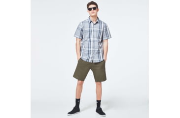 Image of Oakley Checked Woven Short Sleeve Shirt - Mens, Grey Check, Large, FOA400030-97Y-L