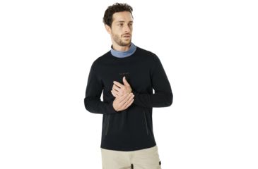 Image of Oakley Cycling Collar Utility Long Sleeve Tee - Men's, Blackout, Medium 434238-02E-M