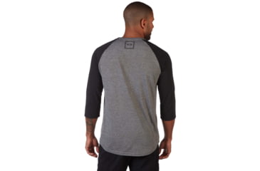 Image of Oakley Edge 3/4 Raglan - Mens, Athletic Heather Grey, Extra Large, 433867-24G-XL