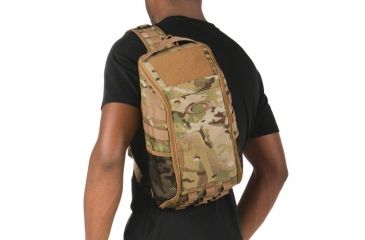 Image of Oakley Extractor Sling Pack, Multicam 92867-86Y