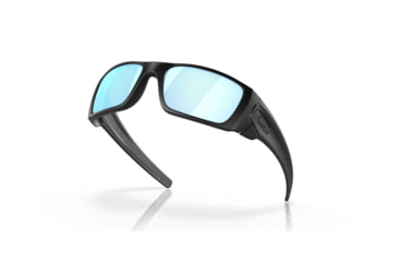 Image of Oakley Fuel Cell Rx Progressive Sunglasses OO9096-9096D8-60 - Lens Diameter 60 mm, Frame Color Matte Black