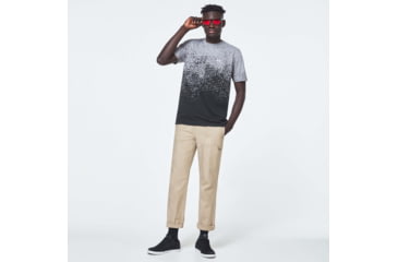 Image of Oakley Gradient Spray Short Sleeve Tee - Mens, Gradient Grey Print, Extra Large, FOA400062-95G-XL
