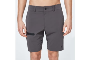 Image of Oakley Hybrid Taped Short 21in - Mens, New Dark Brush, 38, FOA400122-86L-38