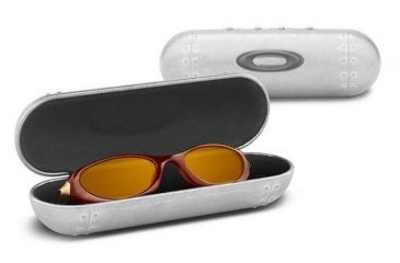 Image of Oakley Medium Metal Vault 07-254