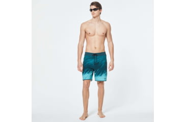 Image of Oakley Painter Boardshort 19in - Mens, Pine Forest, 34, FOA400109-73N-34