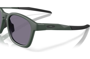 Image of Oakley Shackle Sunglasses, Matte Hunter Green, PRIZM Grey, PRIZM Grey, OO9507D-0652
